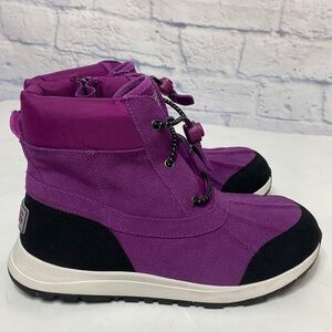 Ugg Turlock purple waterproof snow boots NWOB